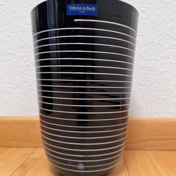 Villeroy & Boch Vase Conga 9” Glass Vase